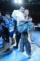 组图：好舞蹈决赛郭富城带伤热舞 海清飙泪痛哭