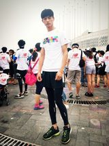 组图：刘畅领跑彩色跑北京站 人气高显运动本色