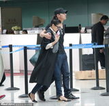 组图：高圆圆与赵又廷被曝领证 甜蜜瞬间回顾