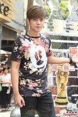 组图：罗志祥自曝最爱裸体照镜子超自恋