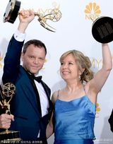 组图：《冰血暴》获艾美奖最佳迷你剧奖