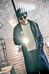 组图：郭京飞风格大片 复古前卫高冷范儿