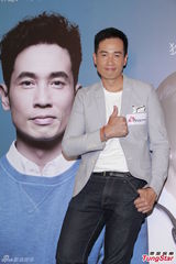 组图：陈豪任荣誉行动大使 捐一天薪酬做慈善