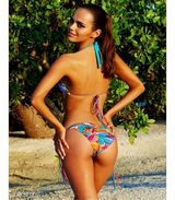 组图：超模森雅-德莉性感比基尼写真