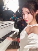 组图：郭美美涉赌博性交易被拘 奢华生活照盘点