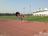 组图：蒋劲夫40天瘦24斤 大晒腹肌人鱼线