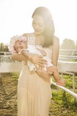 组图：聂远温馨全家福曝光 自嘲是空中飞爹