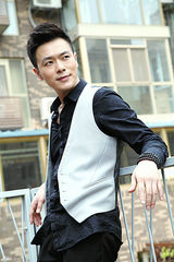 组图：万思维夏日街拍  英伦风清爽绅士