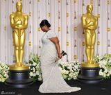 高清组图：奥斯卡后台获奖众星举金人光彩照人