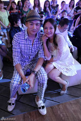 组图：高虎莫小棋包小柏等众明星看秀