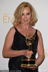 组图：杰西卡-兰格获迷你剧电视电影最佳女主角