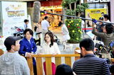 组图：《命中注定》张赫张娜拉首拍 展默契配合