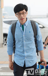 组图：《无挑》应援团赴巴西 机场时尚大比拼