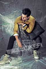 组图：彭于晏犯罪现场拍大片演绎成熟魅力