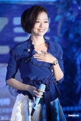 张靓颖献声《无价之宝》 王晶曝谢霆锋从未探班(图)