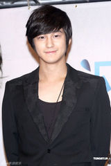 幻灯组图：韩版F4成员金范赴台湾举行粉丝见面会