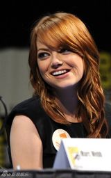 高清组图：新蜘蛛侠安德鲁和女主角艾玛-斯通亮相