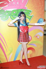 组图：亮瞎！郑欣宜成魔人布欧 王祖蓝扮柯南