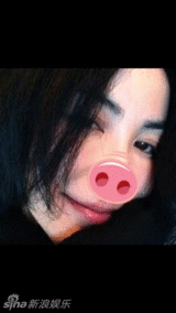 组图：王菲生日素颜自拍仍女神 粉丝留言盼复出