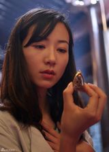 组图：《金童子》描述养小鬼 韩雪演无助母亲
