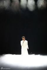 组图：李玉刚闭关佳作《镜花水月》完美收官