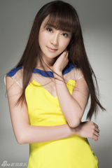 组图：刘芷汐盛夏靓丽写真 展娇媚身姿