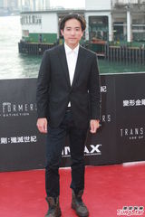 组图：《变4》香港首映 李冰冰透明纱裙秀大腿