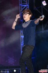 组图：严爵挑战唱跳险破音 林俊杰压轴热舞