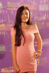 组图：高虎莫小棋包小柏等众明星看秀