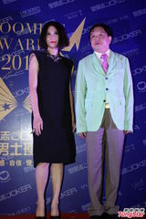 组图：贾乃亮当奶爸有难度 何洁谈释小龙超尴尬