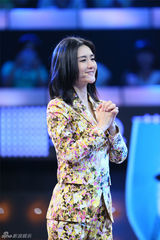 组图：奶爸似张杰谢娜心动 李小冉强吻男选手