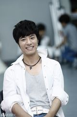 高清图：Bada张贤胜等亮相《莫扎特》排练现场