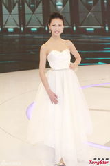 组图：2014港姐十强出炉 出水芙蓉白裙优雅