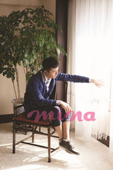 组图：朱雨辰初夏暖阳写真 展温情阳光优雅