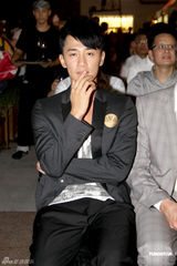 高清图：林峰蒙嘉慧出席时尚活动男俊女靓