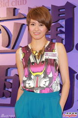 组图：杨千嬅梁咏琪等开音乐会纪念陈百强