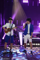 组图：《好声音》哈林战队激情上演旧曲新编