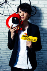 组图：新浪娱乐专访古川雄辉 气质暖男也卖萌