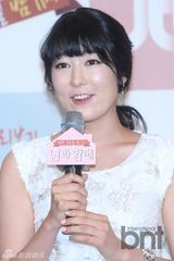 组图：安文淑等出席《和你在一起》见面会