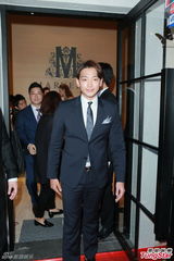 组图：Rain称生日要吃顿好的 避谈女友金泰希(金泰熙)