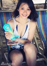 组图：盘点各地武术奇女子：徒手劈砖 以头碎瓦