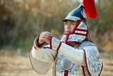 组图：《山河恋》张天阳戎装展男儿本色
