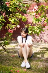 组图：马思纯青春鬼马写真 嘟嘴显可爱