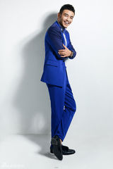 组图：杨烁商务写真温暖笑容彰显绅士魅力