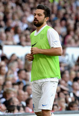 组图：慈善足球赛众星云集 X教授与鹰眼组队