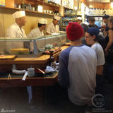 组图：暮光女与新欢日本吃寿司 疑抢劳伦斯男友