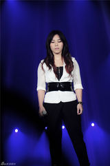 组图：歌狂车轮战收官对决 小沈阳致敬张雨生