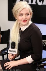 组图：斯嘉丽查斯坦同台争艳 库妮丝显憔悴