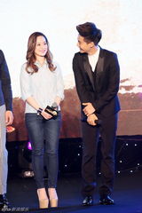 组图：马天宇《古剑》发布会否认爱郑爽