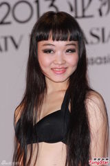 组图：亚洲小姐选拔深圳面试 选手身段招数各异